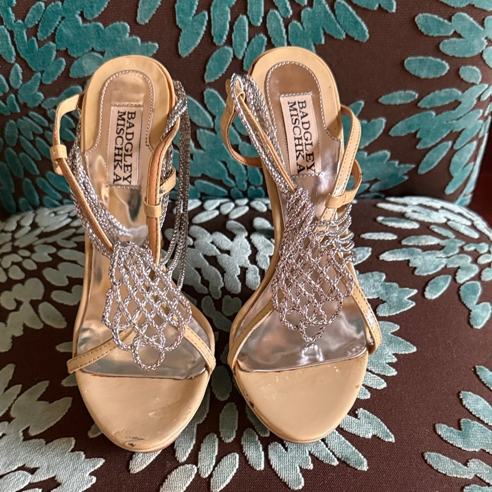 Badgley Mischka Silver and Cream Heels
